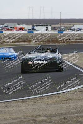 media/Jan-25-2025-CalClub SCCA (Sat) [[03c98a249e]]/Race 5/